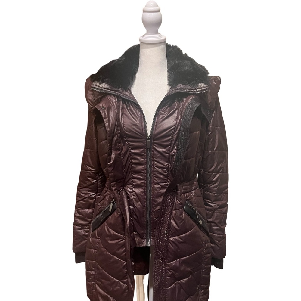Women's French Connection Quilted Jacket with Faux Fur Trim - maroon. Size M